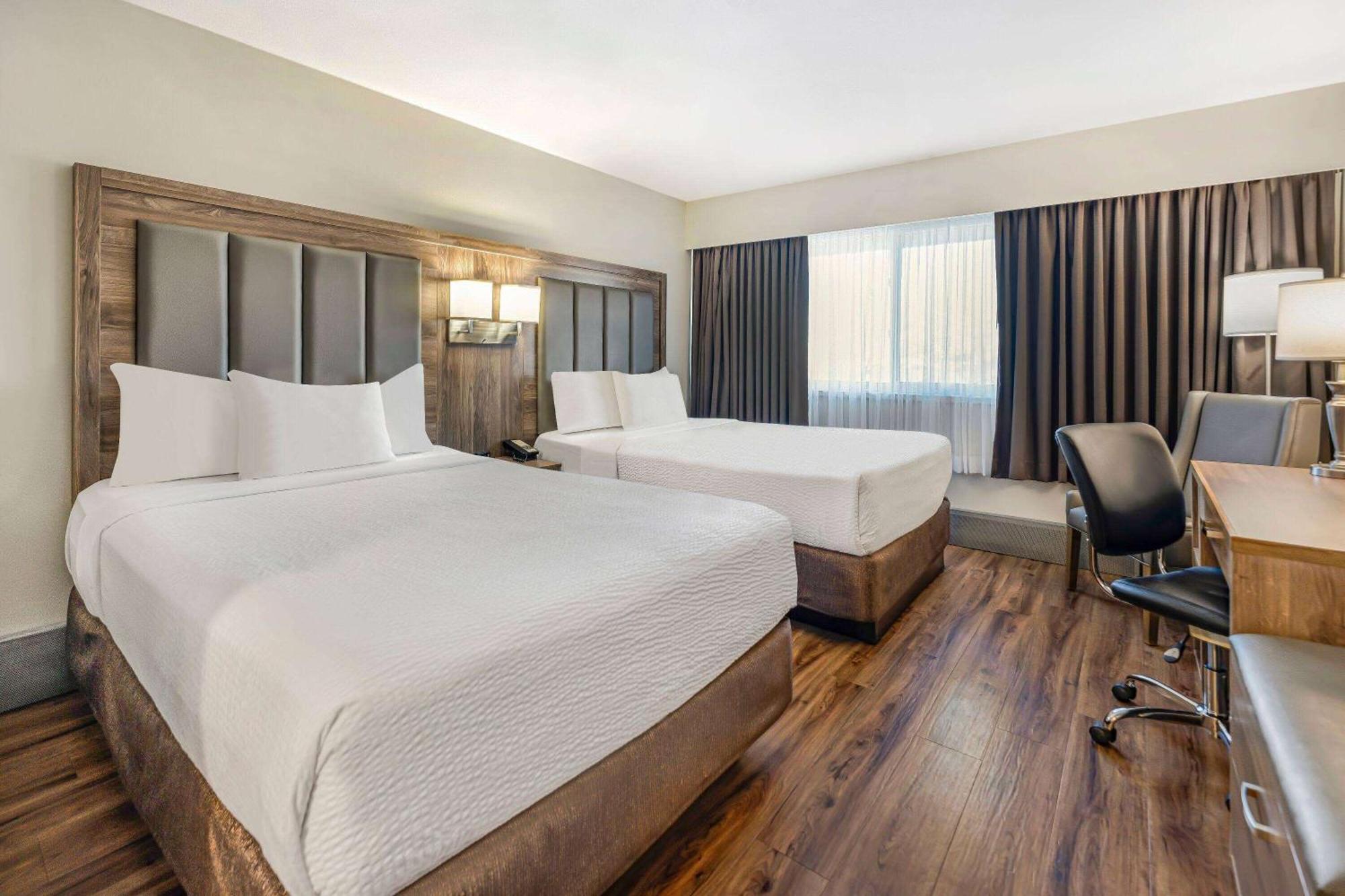 Days Inn By Wyndham Victoria On The Harbour Esterno foto